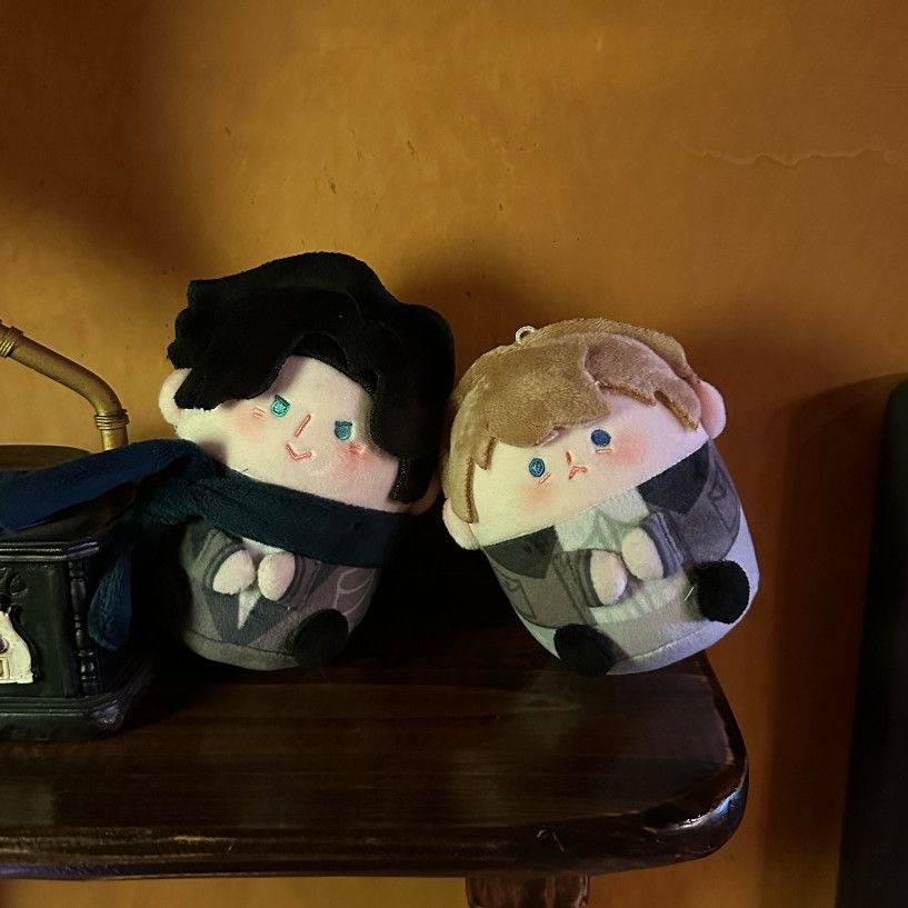 1 Pair 12cm Anime Sherlock and - Cosplay Plushie Prop recension och pris