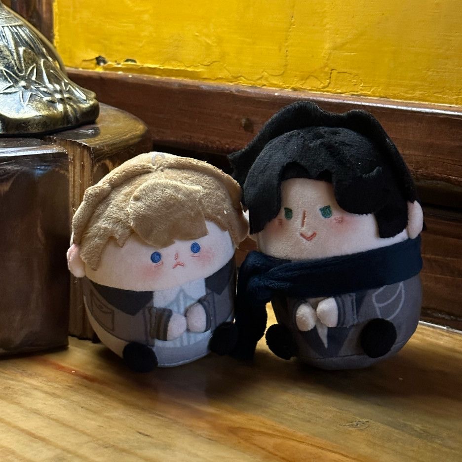 1 Pair 12cm Anime Sherlock and - Cosplay Plushie Prop recension och pris