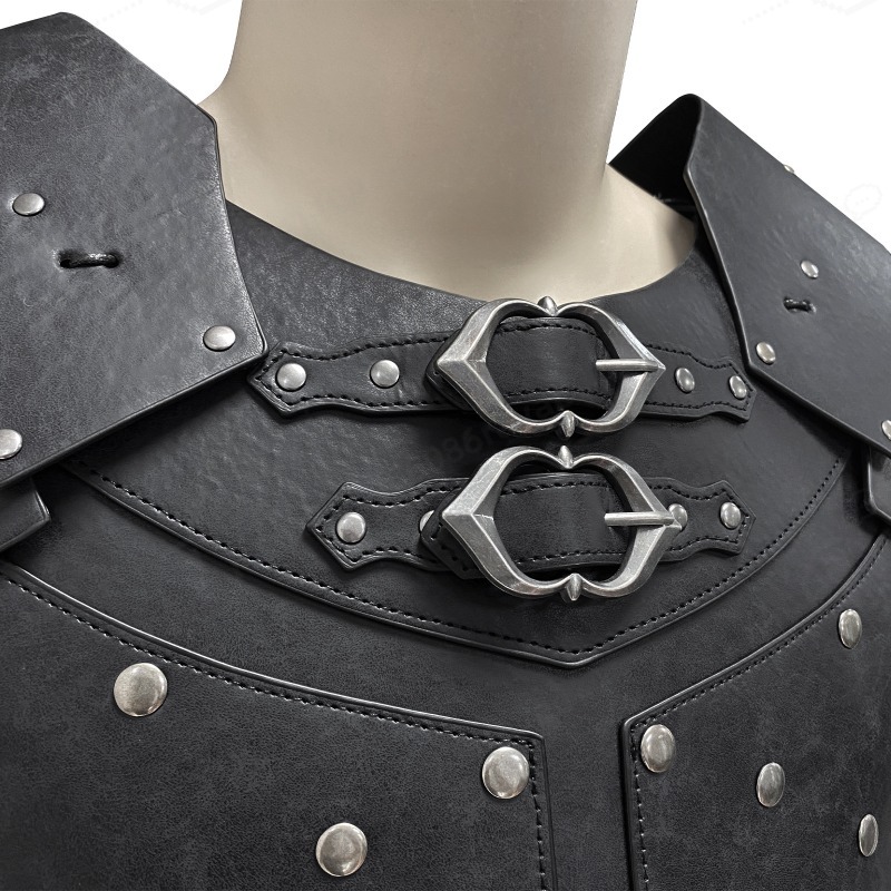 Medieval Studded Shoulder Ches - Cosplay Props recension och pris